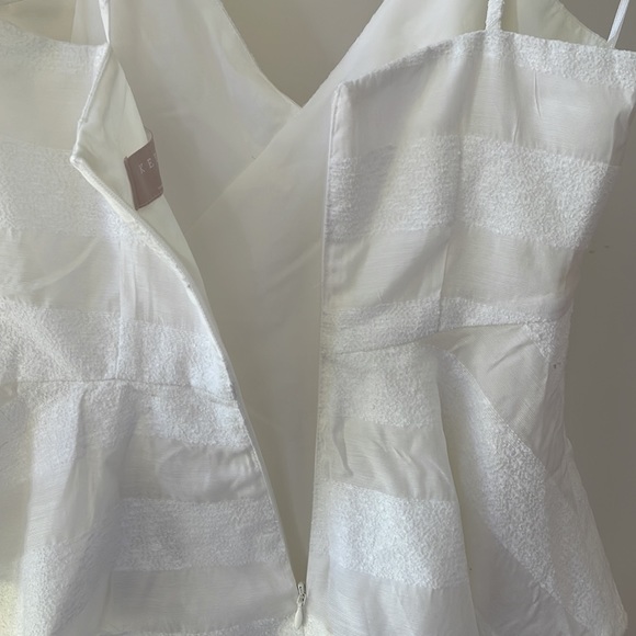 🤍BNWT✨ KEEPSAKE asymmetrical WHITE strap top - Picture 10 of 14